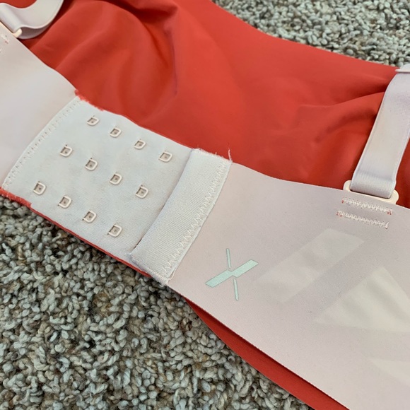 Knix Evolution Bra - Picture 7 of 9